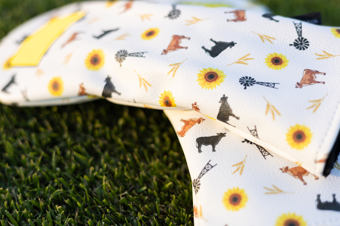 The Kansas Headcover - White Out 2.0